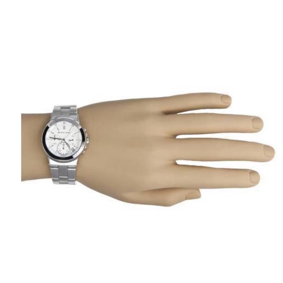 Michael Kors MK5221 Silver Watch - Picture 5 of 5